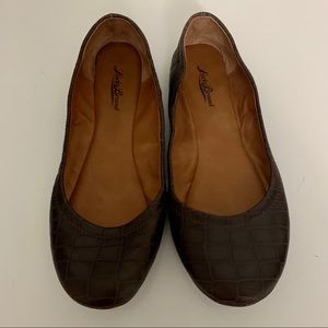 Lucky Brand Brown Flats W9